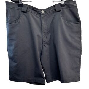 Straight Down gray bottom shorts